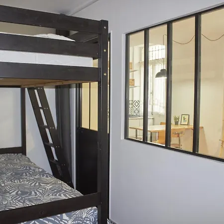 Practical And Cosy Nest In A Good Location Apartment *